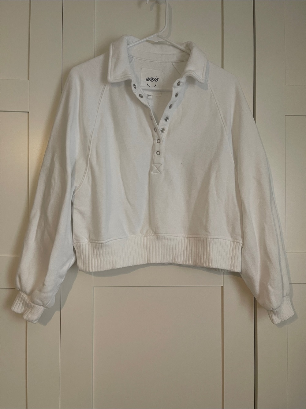 aerie White Cropped Snap-Button Pullover Hoodie